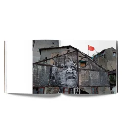 JR / The Wrinkles of The City : Shanghai